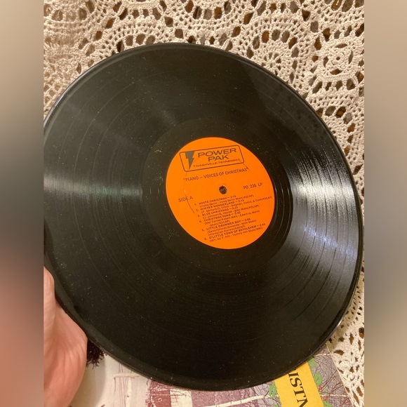 Piano Voices of Christmas - Vintage Vinyl LP Holiday Album - Power Pak Records - Picture 12 of 13